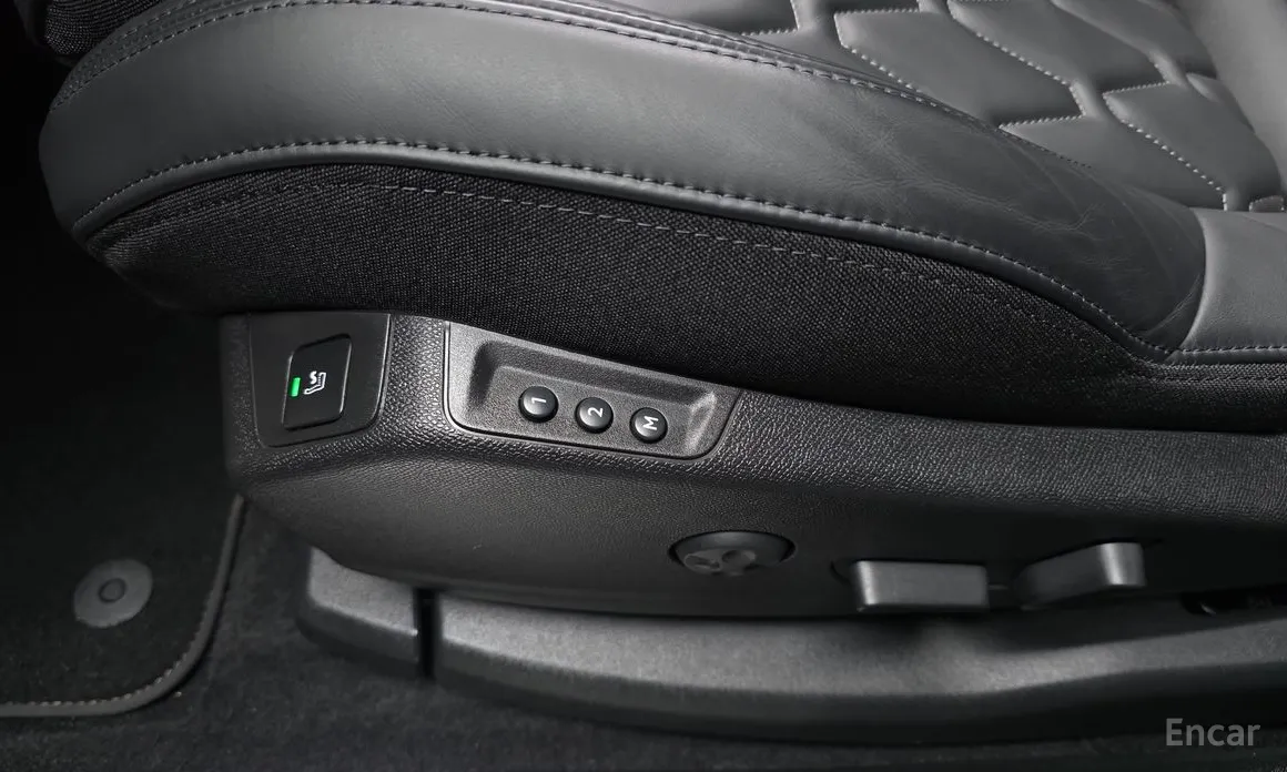 Фото 18 - Peugeot 3008