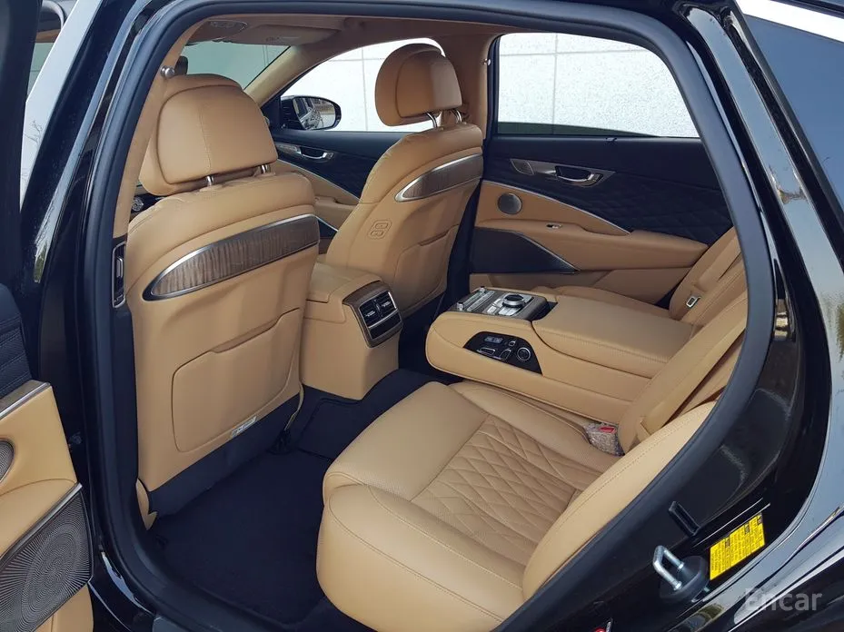 Фото 14 - Kia K9