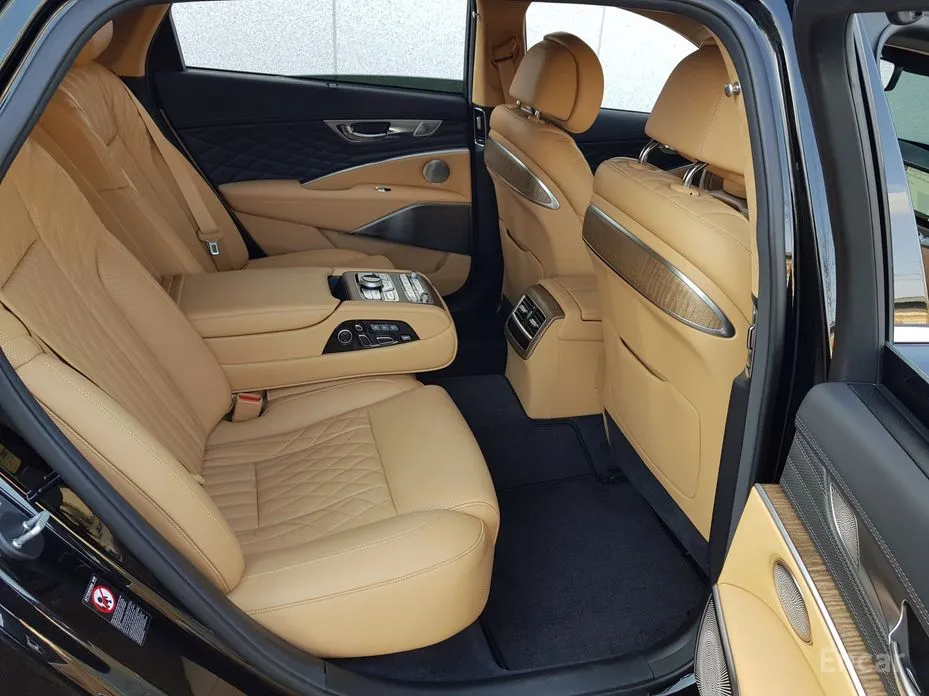 Фото 15 - Kia K9