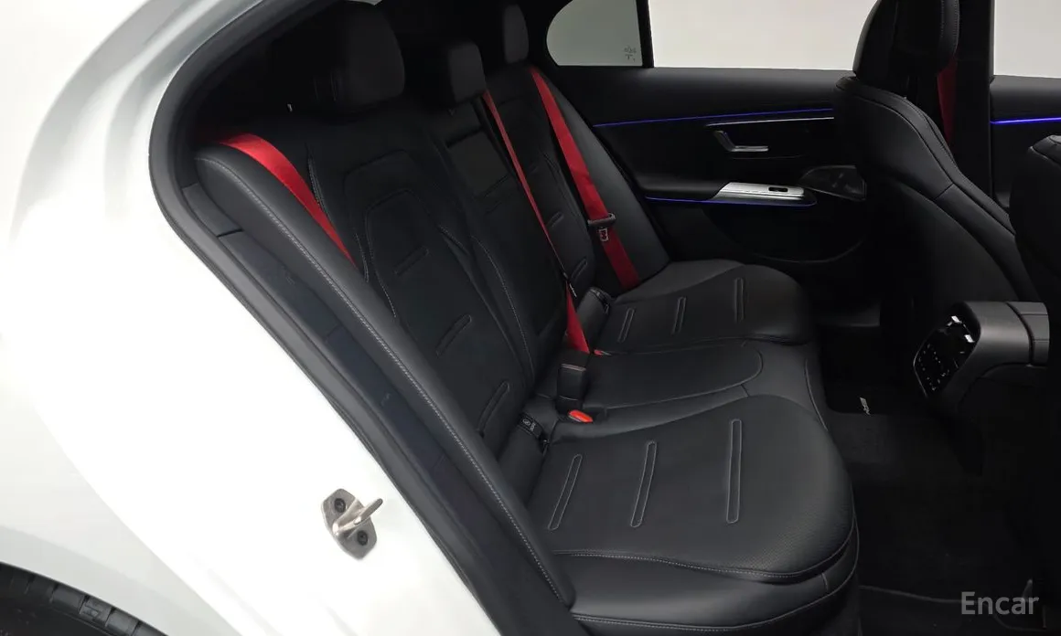 Фото 11 - Mercedes-Benz E-Class