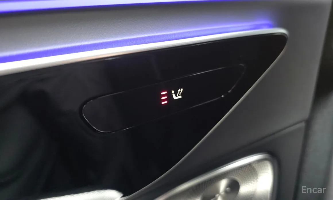 Фото 19 - Mercedes-Benz E-Class