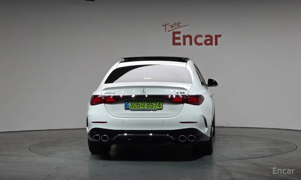 Фото 4 - Mercedes-Benz E-Class