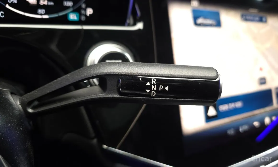 Фото 9 - Mercedes-Benz E-Class