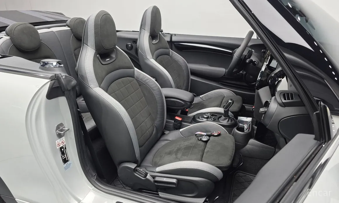 Фото 10 - Mini Cooper Convertible