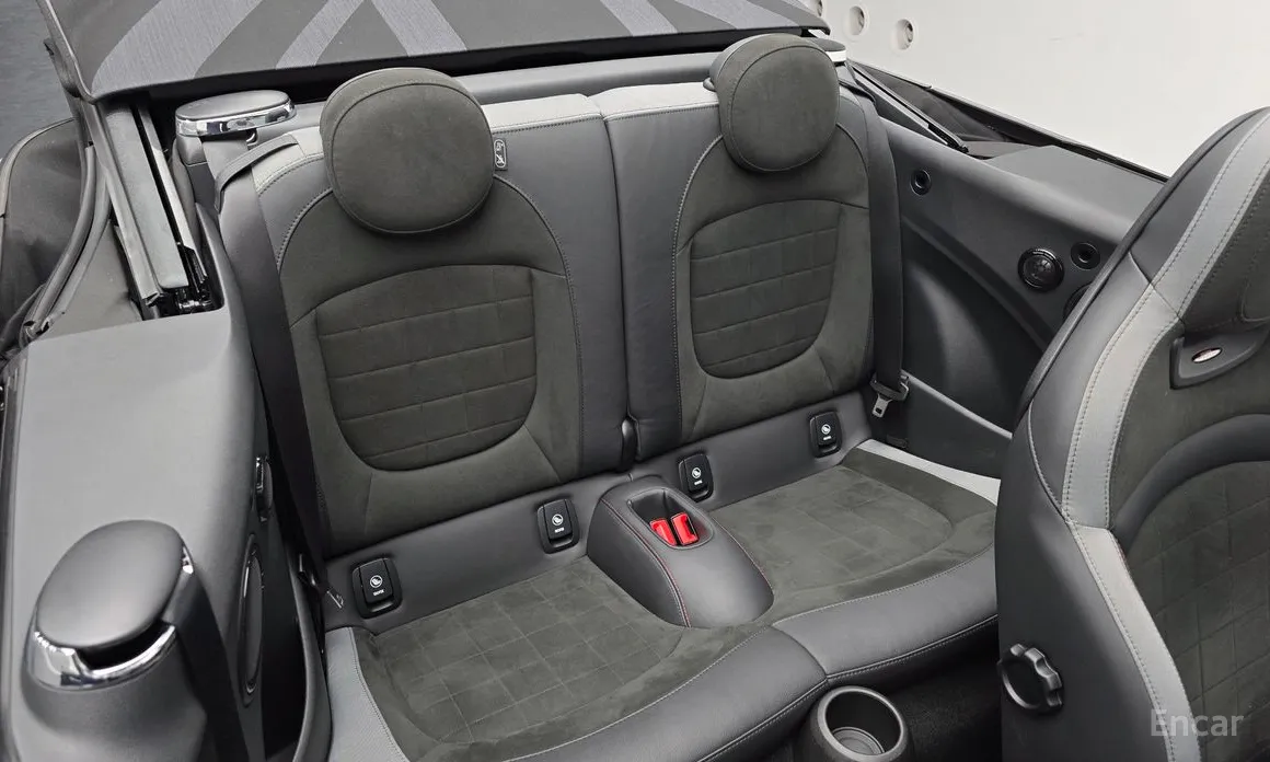 Фото 12 - Mini Cooper Convertible