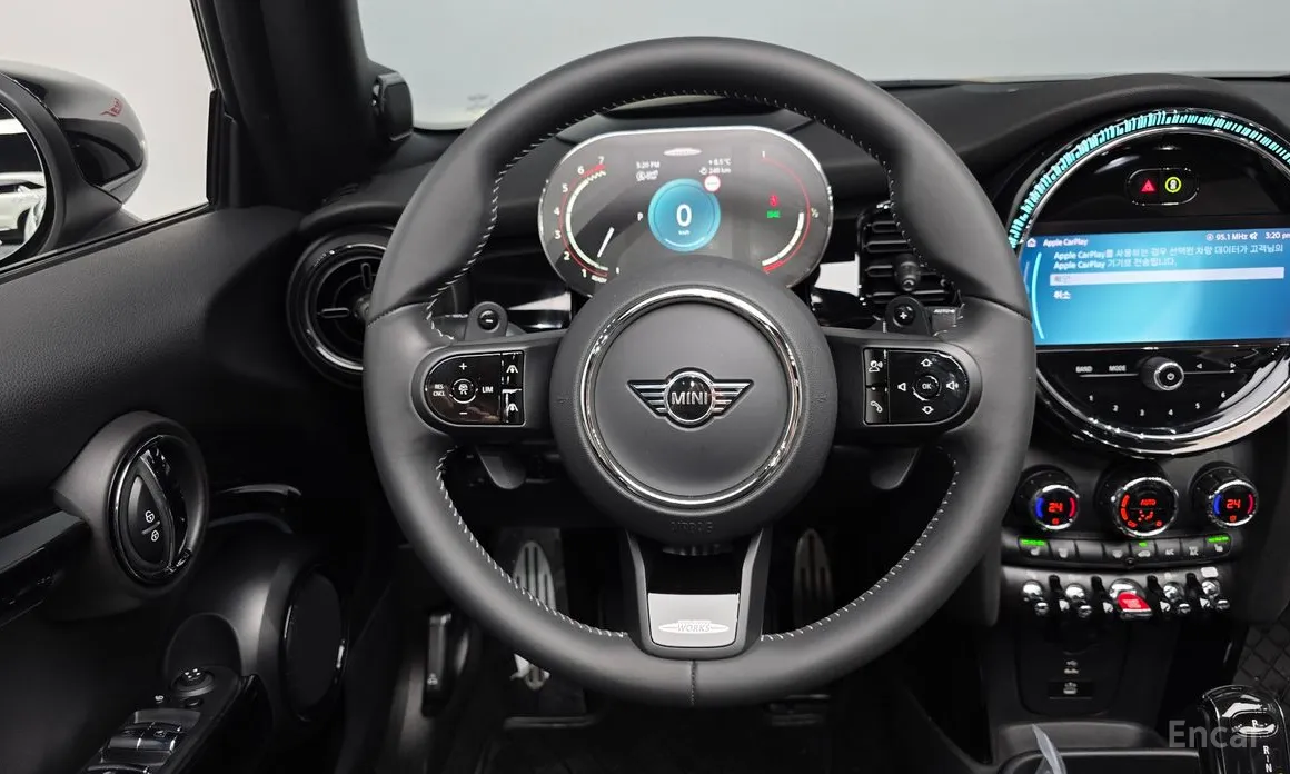 Фото 13 - Mini Cooper Convertible