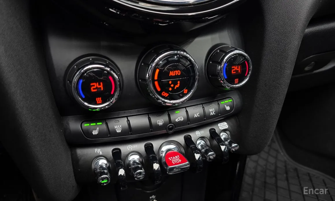 Фото 16 - Mini Cooper Convertible