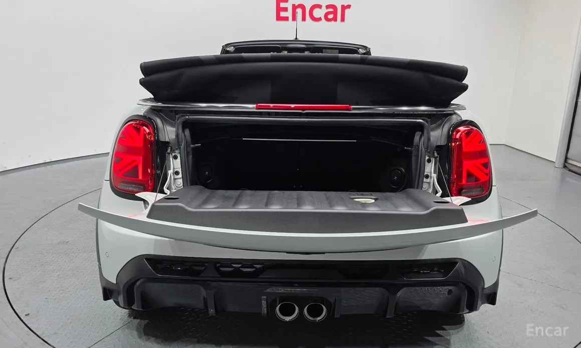 Фото 18 - Mini Cooper Convertible