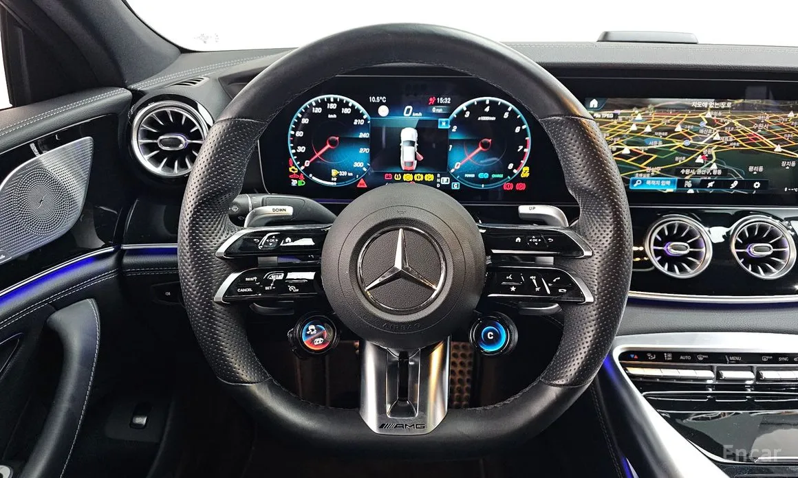 Фото 13 - Mercedes-Benz AMG GT