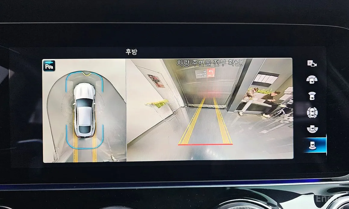 Фото 15 - Mercedes-Benz AMG GT