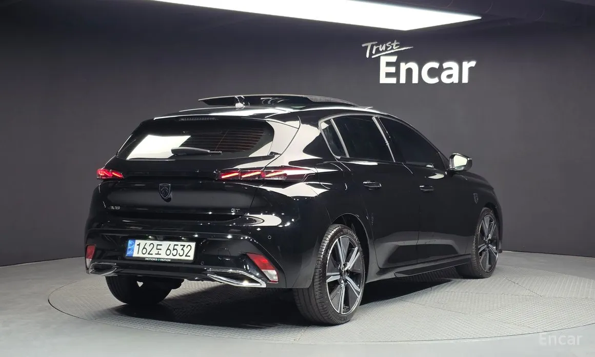 Фото 2 - Peugeot 308