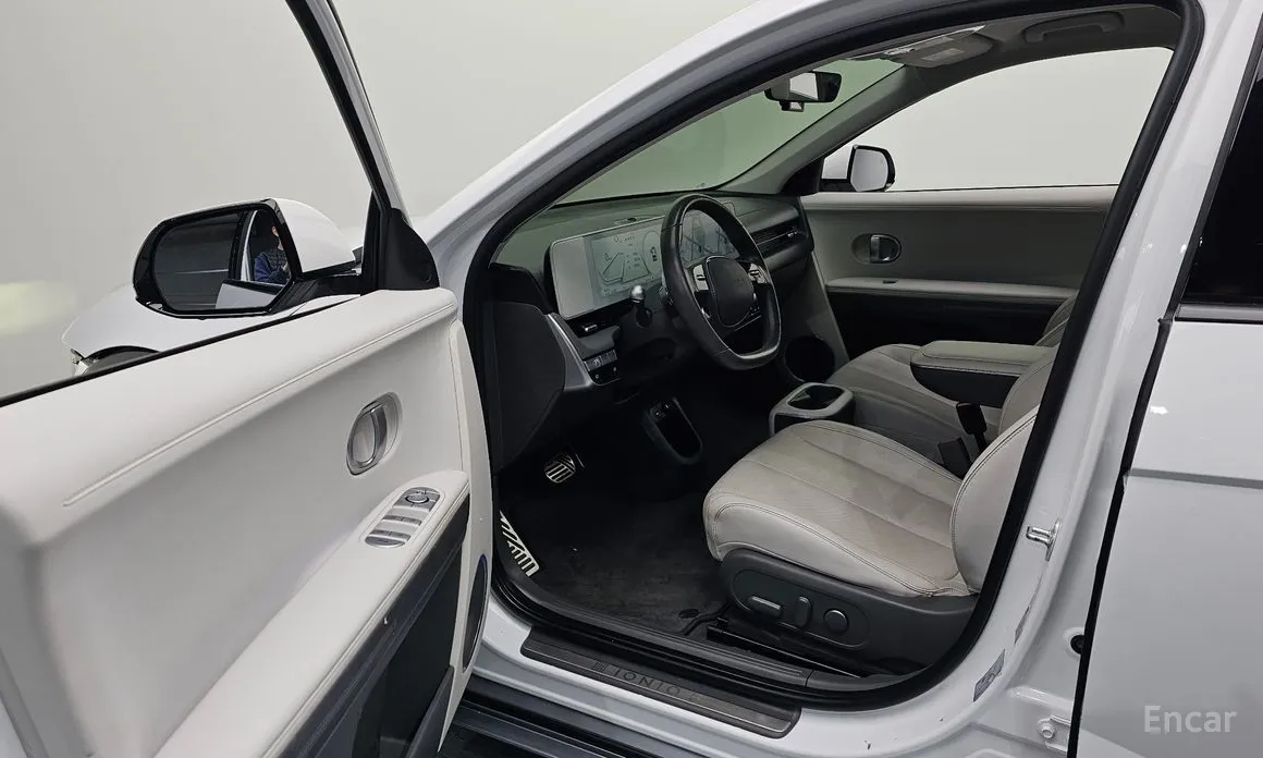 Photo 10 - Hyundai Ioniq 5