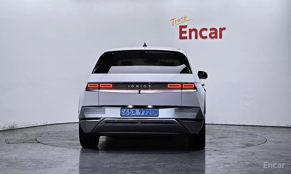 Photo 4 - Hyundai Ioniq 5