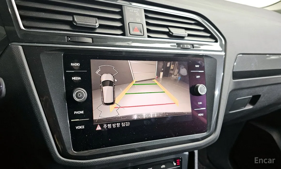 Фото 15 - Volkswagen Tiguan