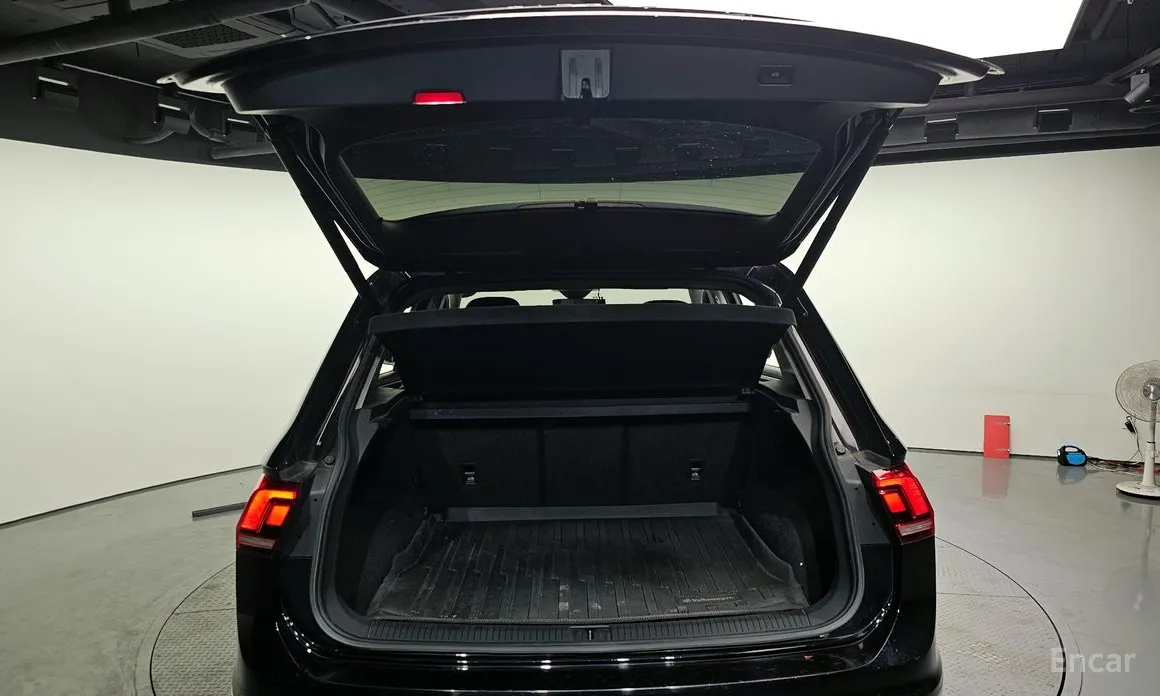 Фото 20 - Volkswagen Tiguan