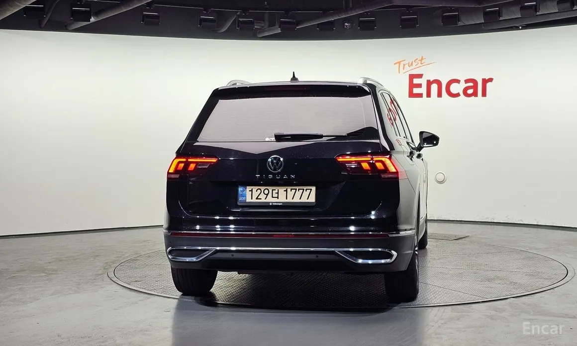 Фото 4 - Volkswagen Tiguan