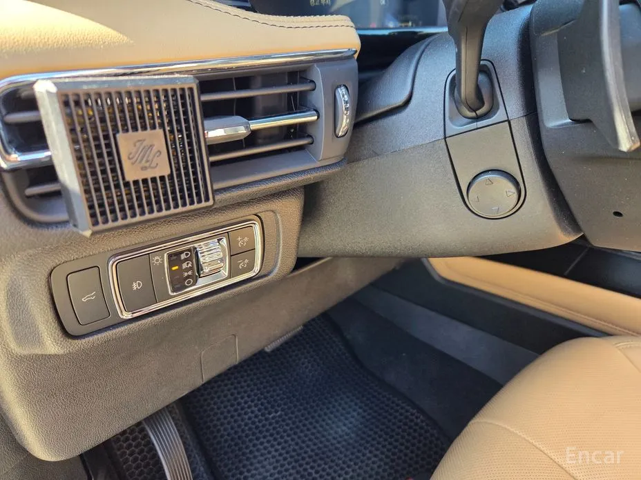 Фото 10 - Lincoln Corsair