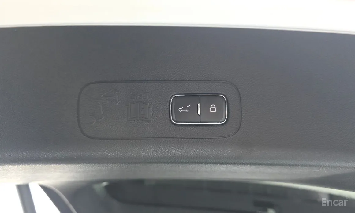 Фото 20 - Lincoln Aviator