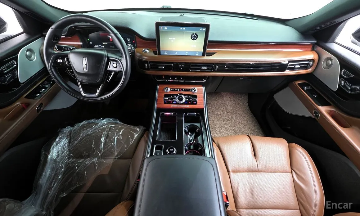 Фото 7 - Lincoln Aviator