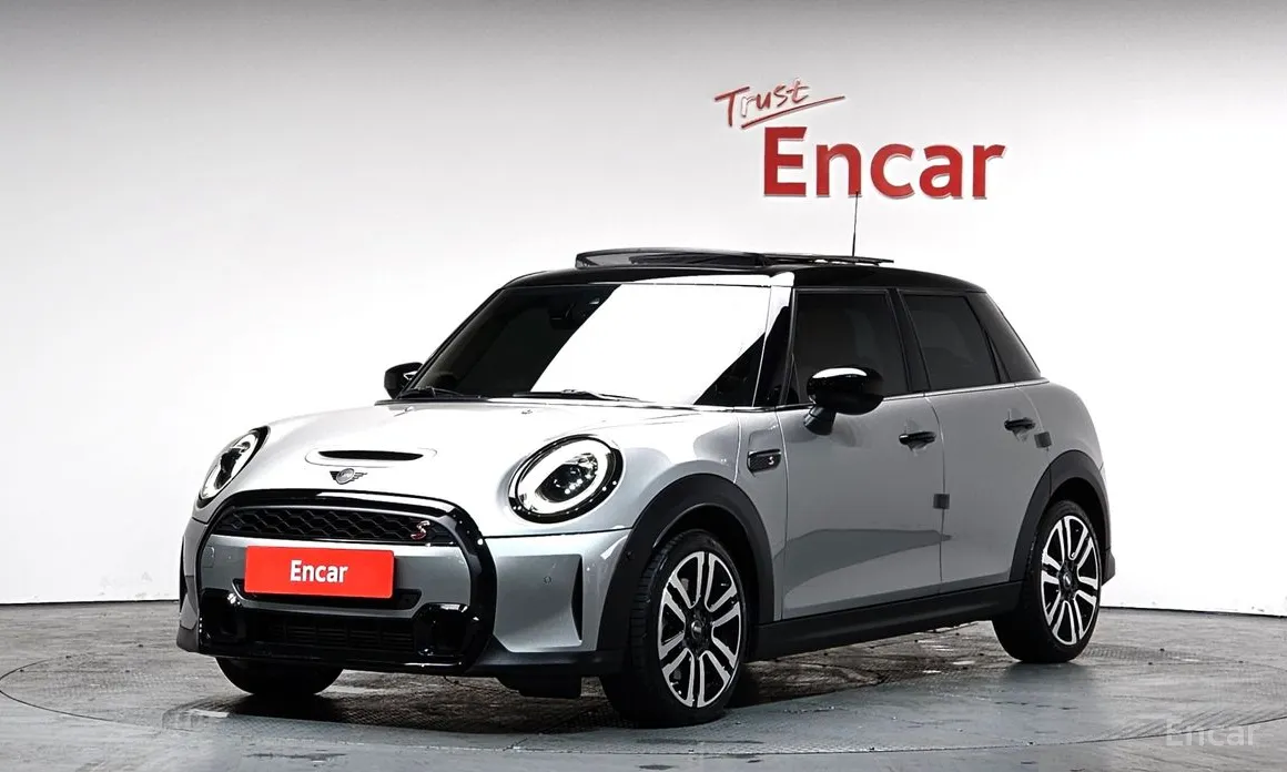 Фото 1 - Mini Cooper