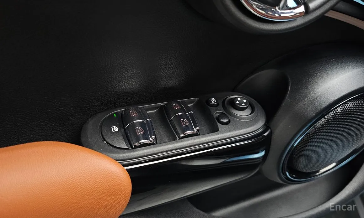 Фото 17 - Mini Cooper