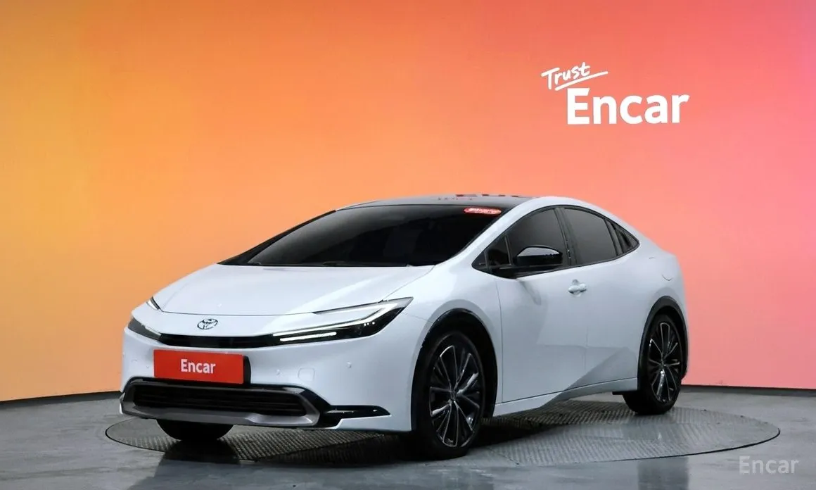 Фото 1 - Toyota Prius