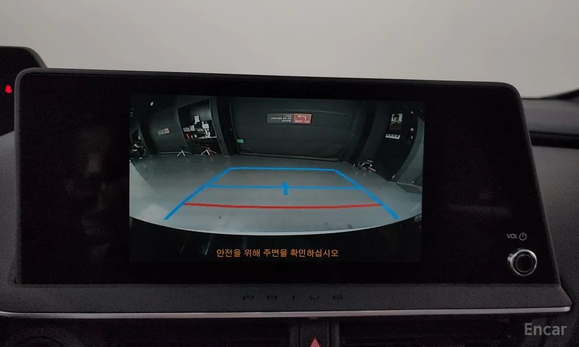 Фото 17 - Toyota Prius