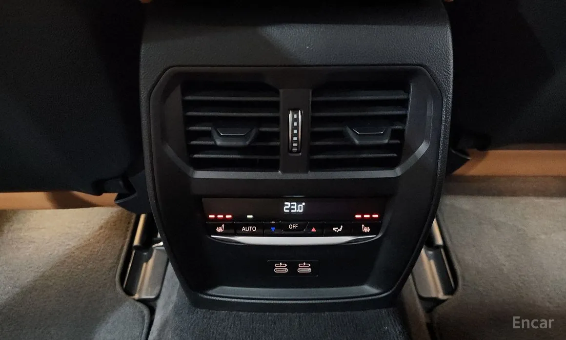 Фото 19 - BMW i4