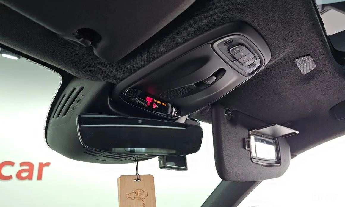 Фото 17 - Volvo XC40