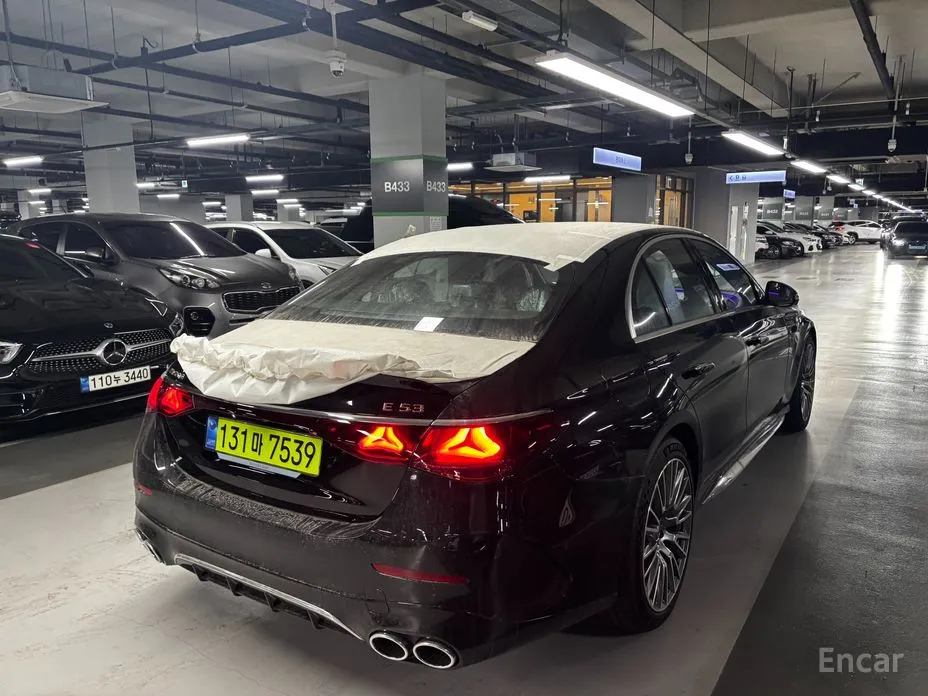 Фото 5 - Mercedes-Benz E-Class