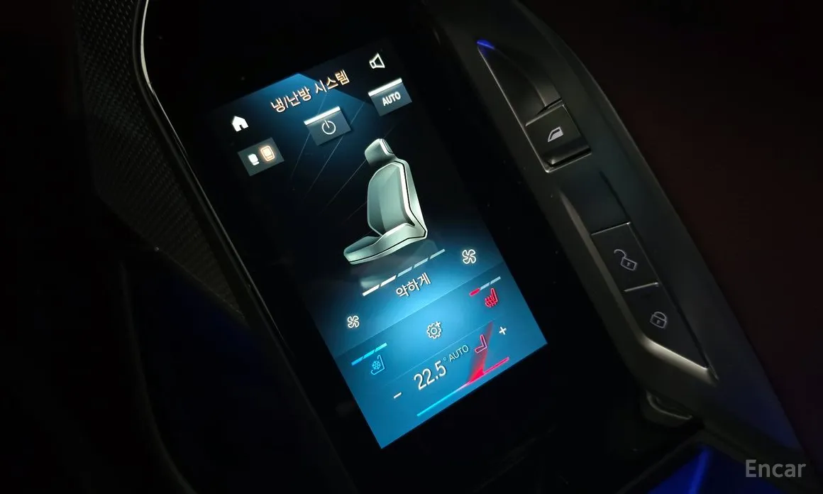 Фото 17 - BMW 7 Series