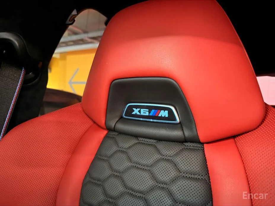 Фото 11 - BMW X6 M