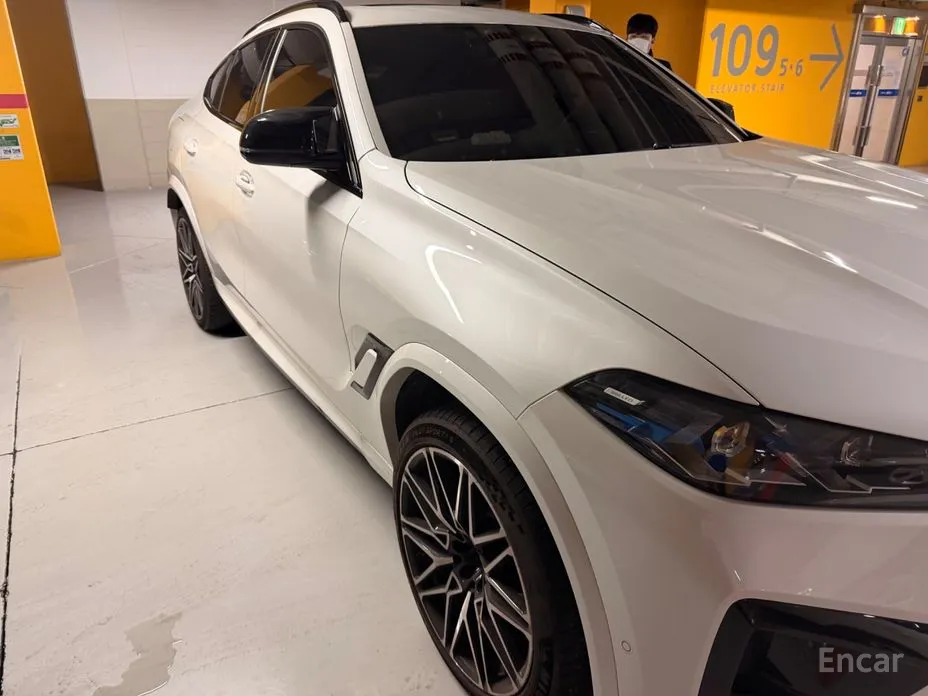 Фото 4 - BMW X6 M