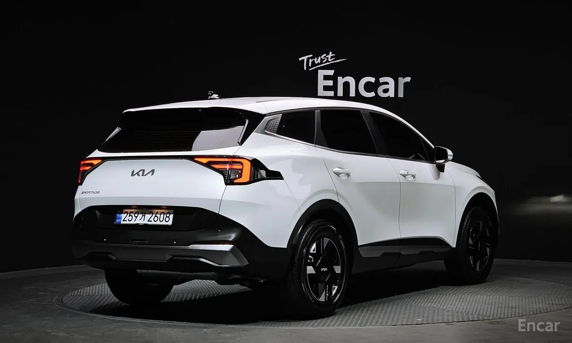 Фото 2 - Kia Sportage