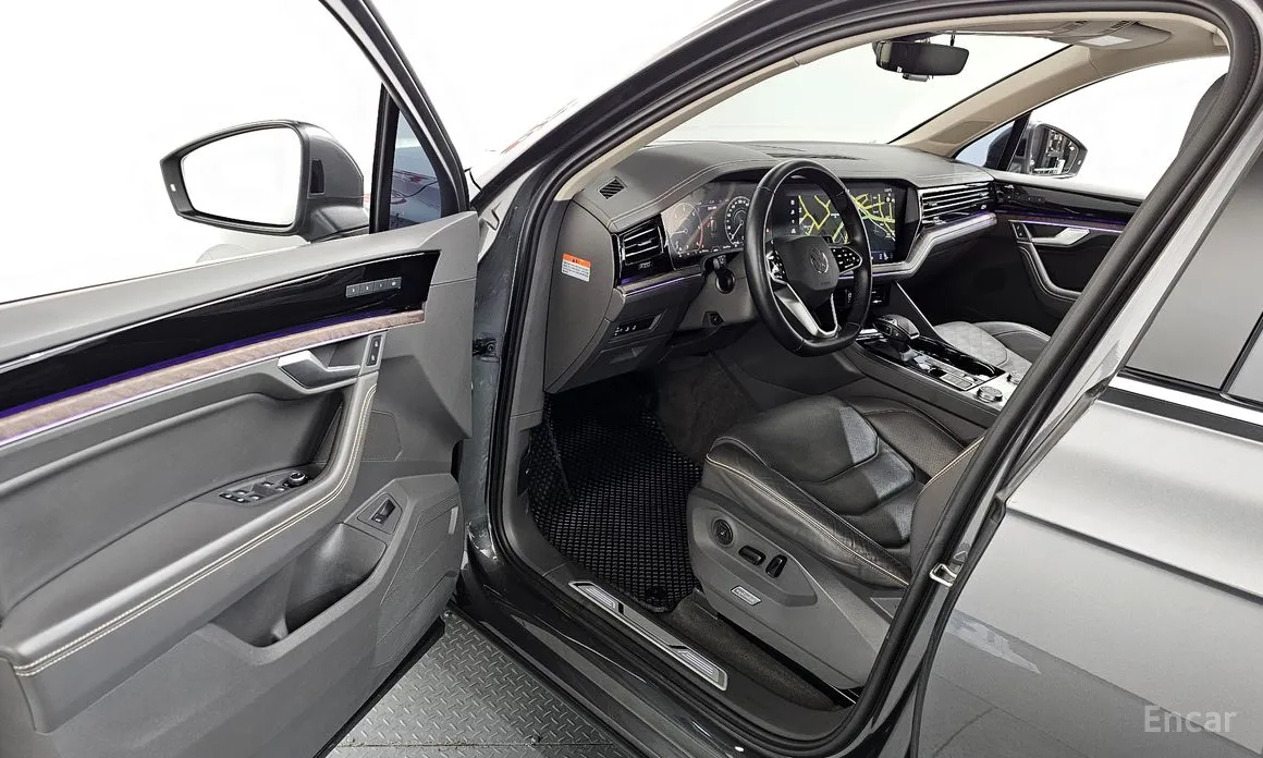 Фото 10 - Volkswagen Touareg