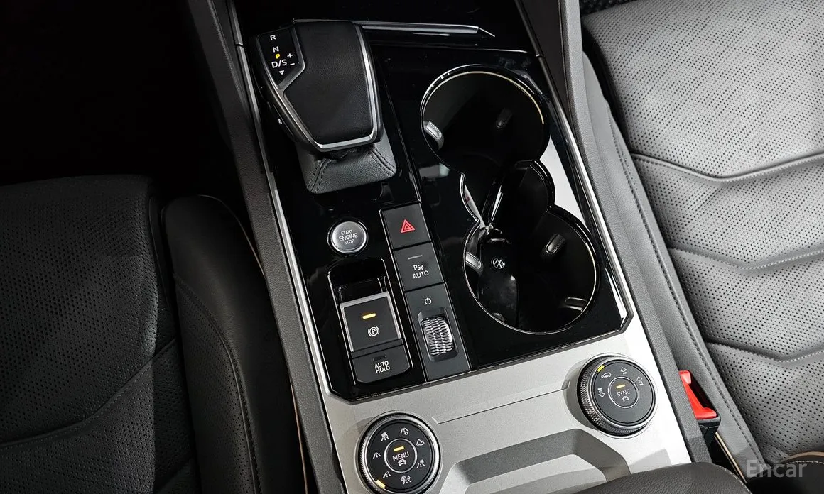 Фото 9 - Volkswagen Touareg