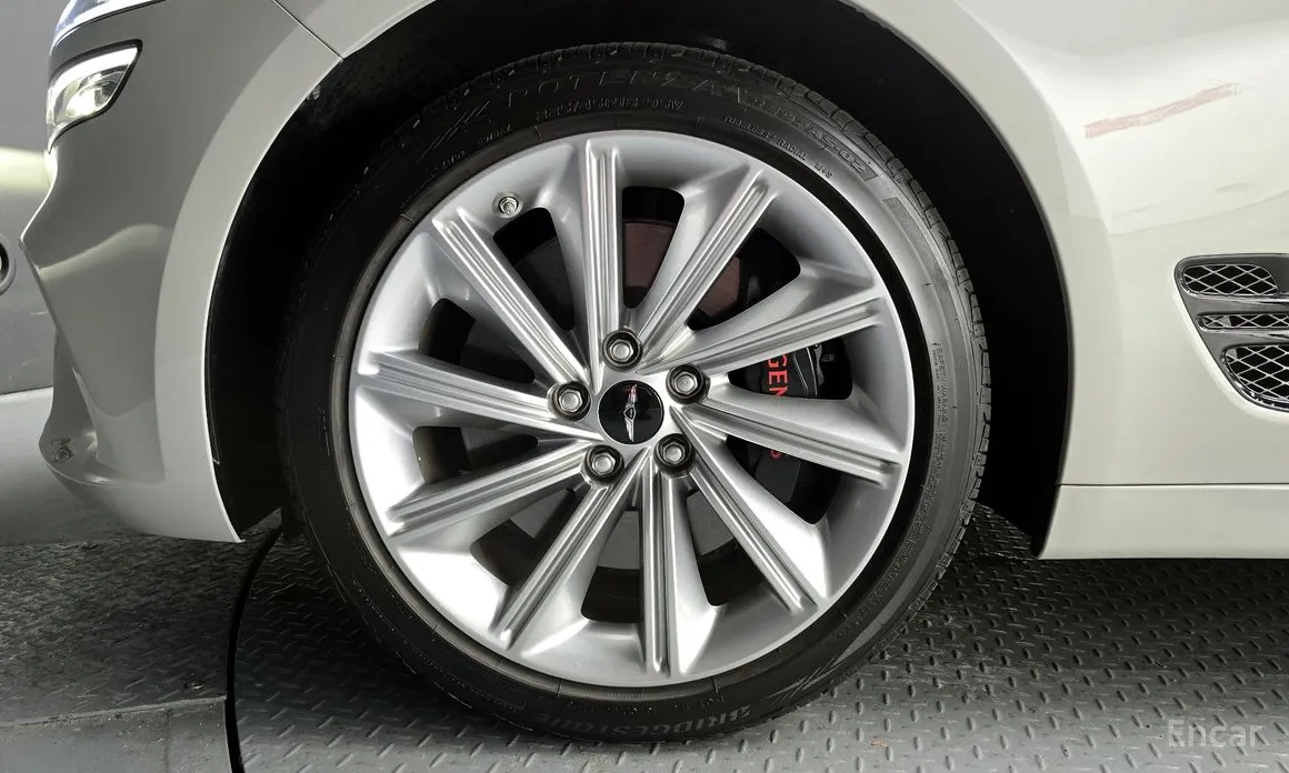 2022 Genesis G70