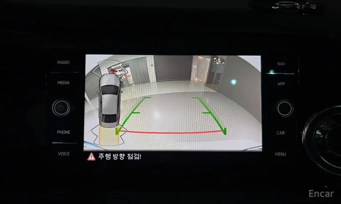 Photo 17 - Volkswagen Jetta