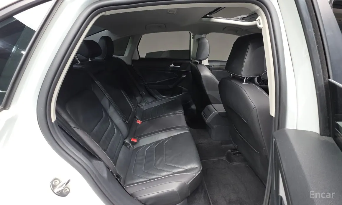 Photo 19 - Volkswagen Jetta