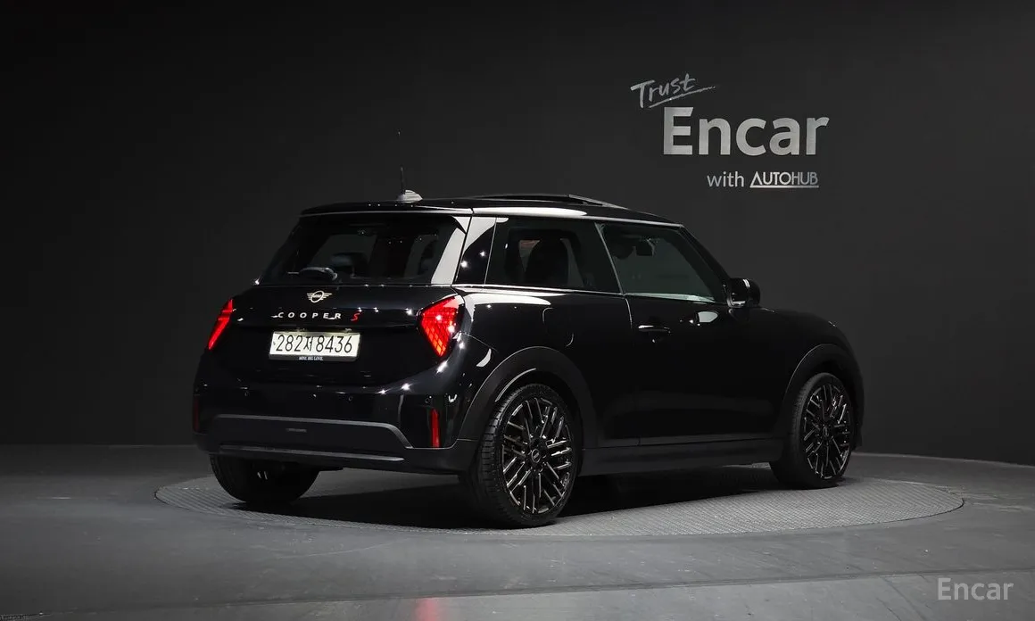 Фото 2 - Mini Cooper