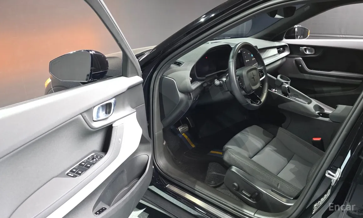 Фото 11 - Polestar 2