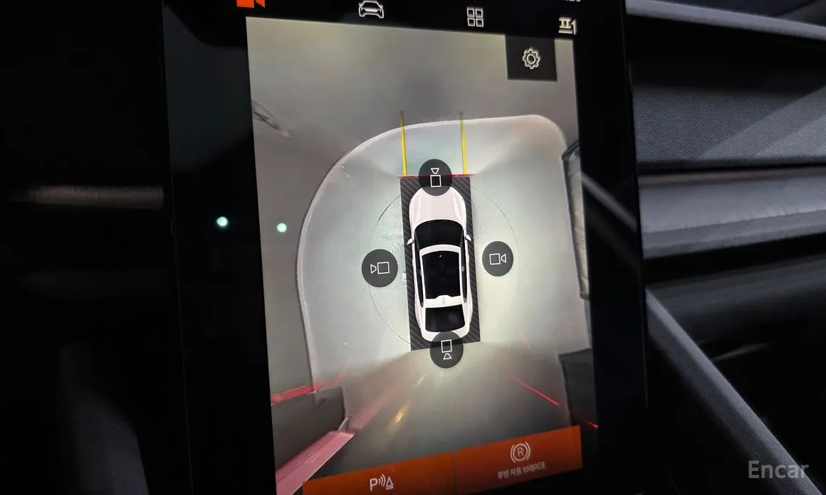 Фото 15 - Polestar 2