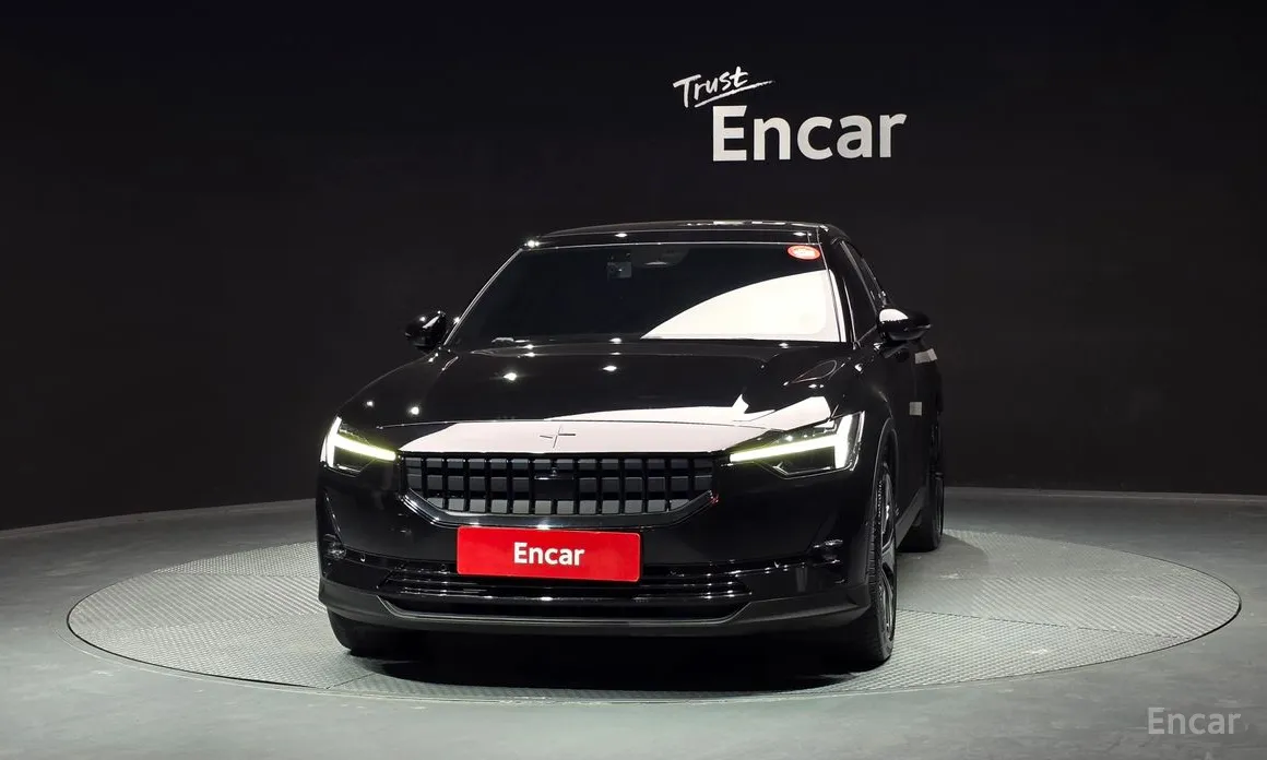 Фото 3 - Polestar 2