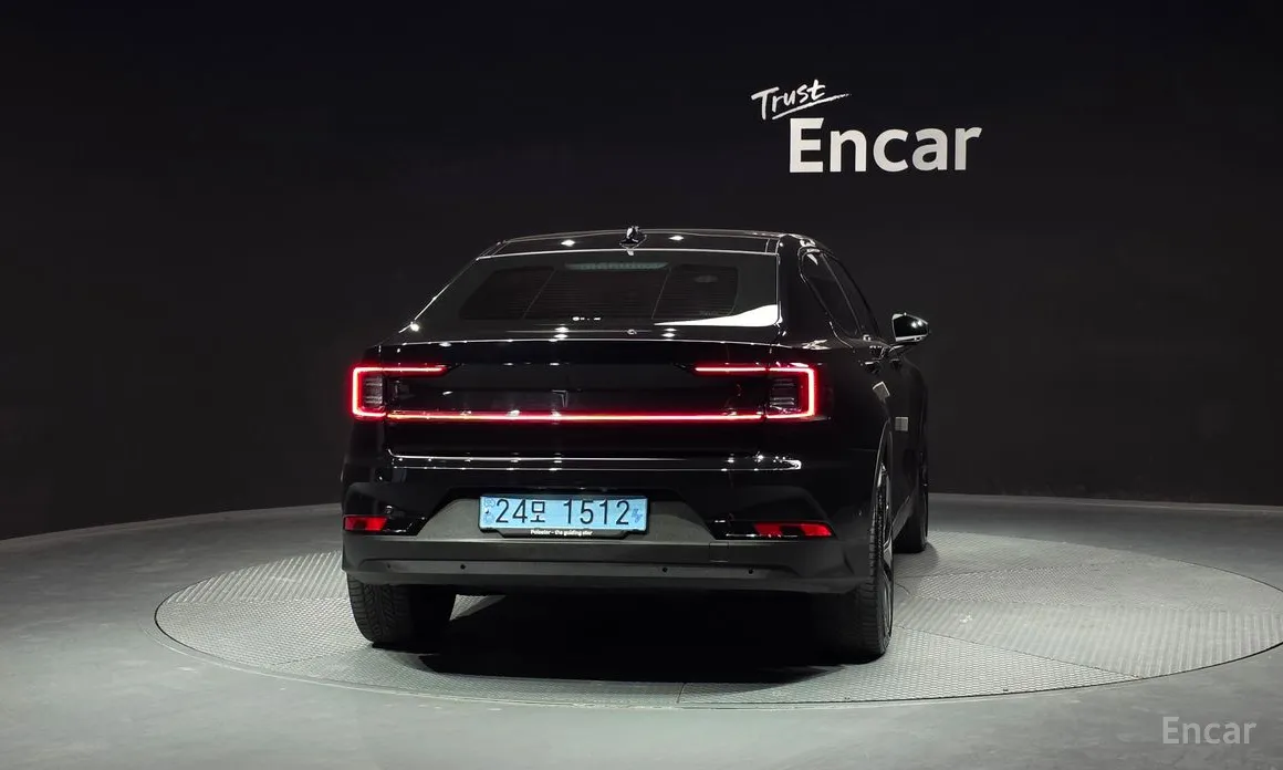 Фото 4 - Polestar 2