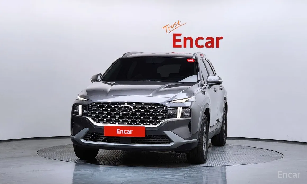 Фото 3 - Hyundai Santa Fe