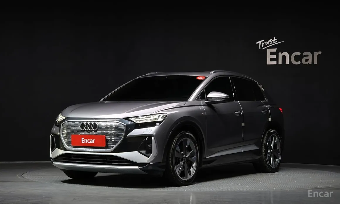 Фото 1 - Audi Q4 e-tron