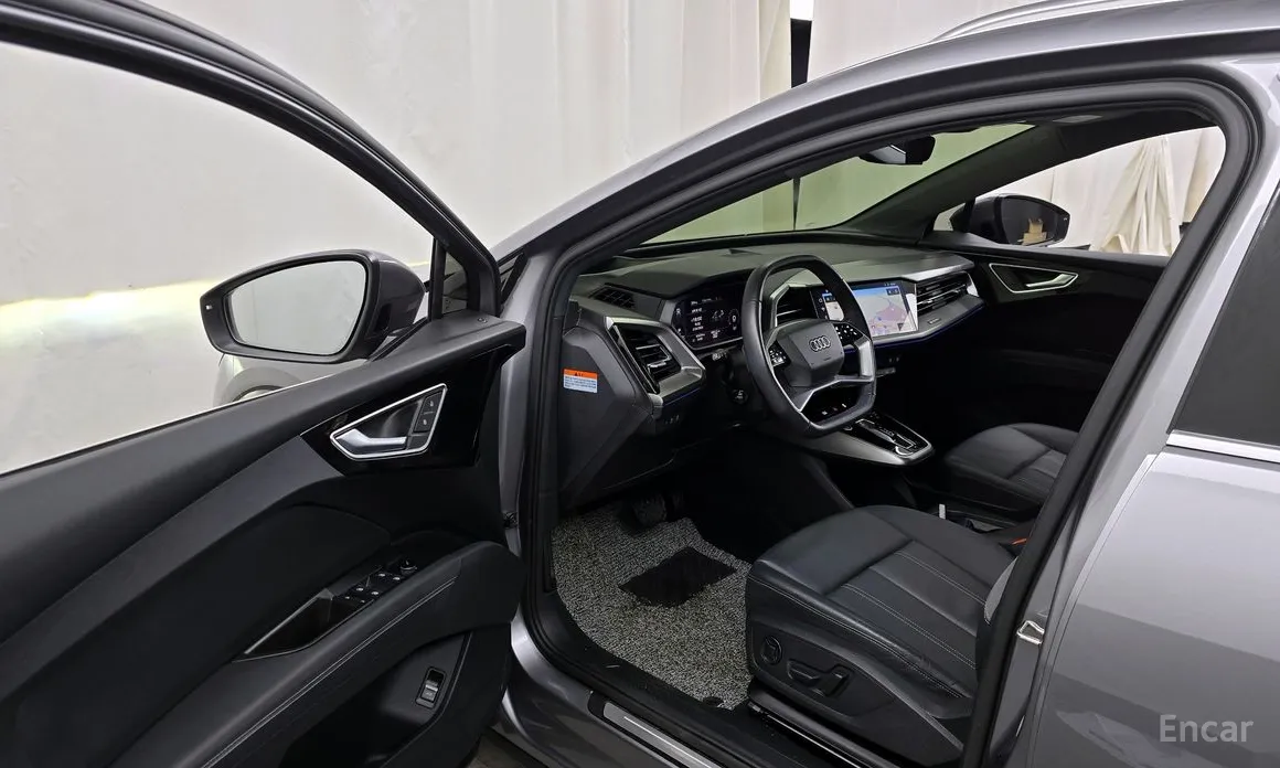 Фото 10 - Audi Q4 e-tron