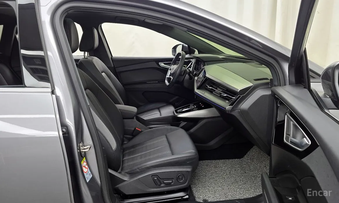 Фото 11 - Audi Q4 e-tron