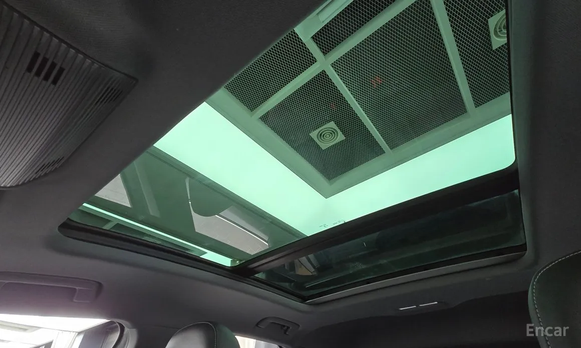 Фото 18 - Audi Q4 e-tron