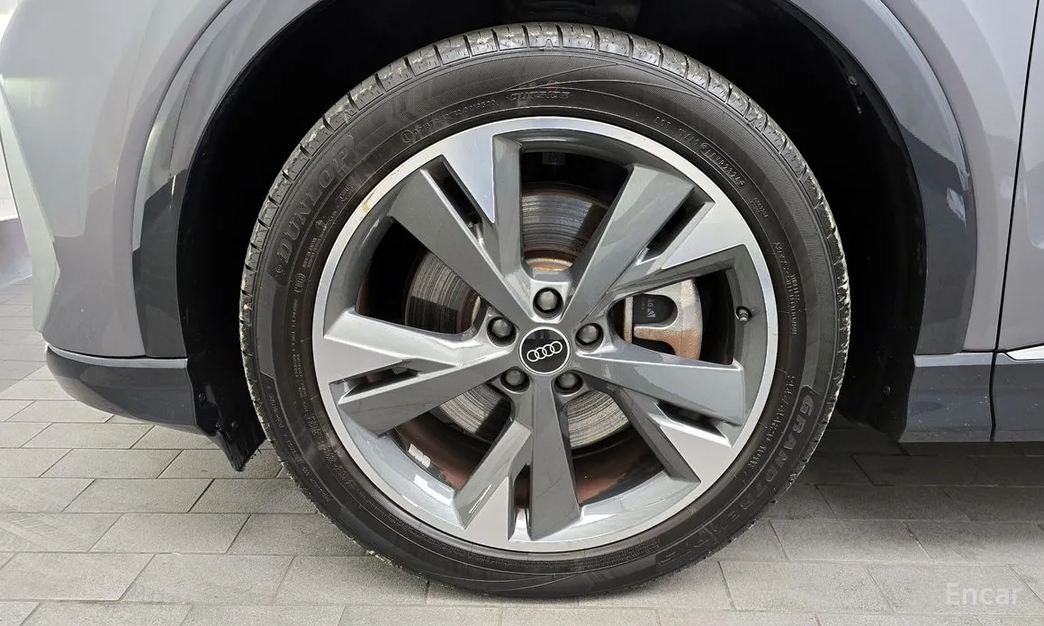 Фото 5 - Audi Q4 e-tron